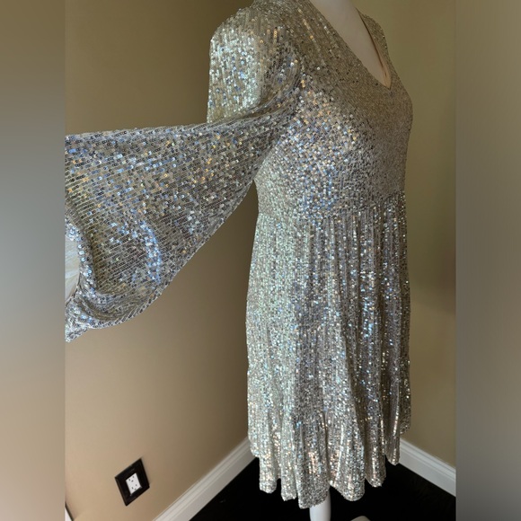 Sequin Sparkle Champagne Cocktail Party Dress - Picture 4 of 12